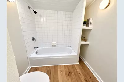 349 Melbourne Ave, Astoria, OR 97103 - Photo 9