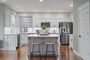 15541 SW 144th Terrace, Portland, OR 97224 - Photo 3