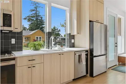 5290 SE 68th Ave #4, Portland, OR 97206 - Photo 9