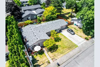 805 SE Rene Ave, Gresham, OR 97080 - Photo 29
