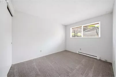 805 SE Rene Ave, Gresham, OR 97080 - Photo 17