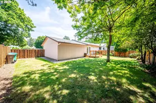 805 SE Rene Ave, Gresham, OR 97080 - Photo 23