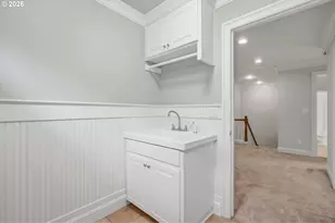 19477 View Dr, West Linn, OR 97068 - Photo 33