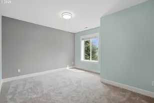 19477 View Dr, West Linn, OR 97068 - Photo 25