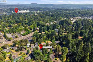 19477 View Dr, West Linn, OR 97068 - Photo 39