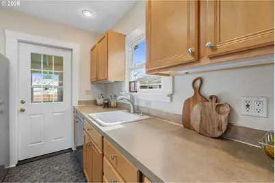 3134 NE 74th Ave, Portland, OR 97213 - Photo 21