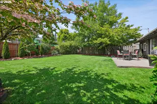731 SE 143rd Ave, Portland, OR 97233 - Photo 25