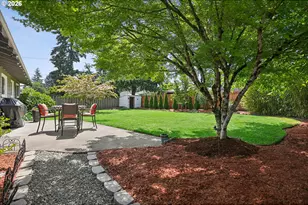 731 SE 143rd Ave, Portland, OR 97233 - Photo 23