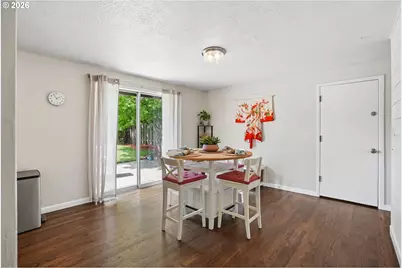 731 SE 143rd Ave, Portland, OR 97233 - Photo 13