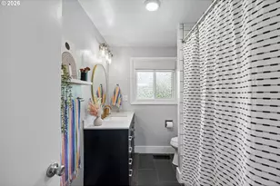 731 SE 143rd Ave, Portland, OR 97233 - Photo 19