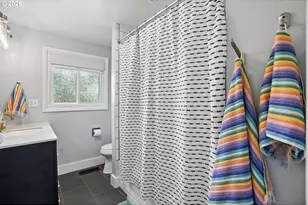 731 SE 143rd Ave, Portland, OR 97233 - Photo 19