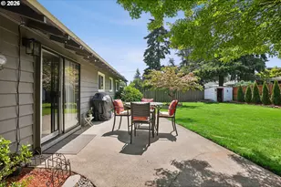 731 SE 143rd Ave, Portland, OR 97233 - Photo 25
