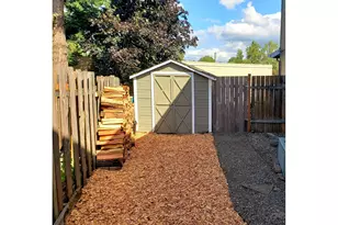 8565 SW Stratford Ct, Tigard, OR 97224 - Photo 9