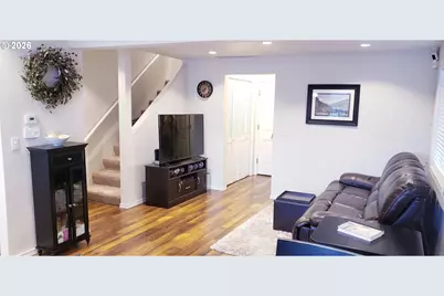 8565 SW Stratford Ct, Tigard, OR 97224 - Photo 5