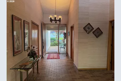 8003 SE Evergreen Hwy, Vancouver, WA 98664 - Photo 9