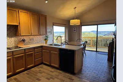 8003 SE Evergreen Hwy, Vancouver, WA 98664 - Photo 21