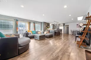 3817 SE Spruce St, Hillsboro, OR 97123 - Photo 3