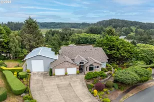 1055 NW Estate Dr, Seal Rock, OR 97376 - Photo 37