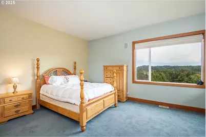 1055 NW Estate Dr, Seal Rock, OR 97376 - Photo 13