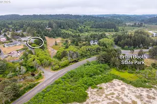 1055 NW Estate Dr, Seal Rock, OR 97376 - Photo 47