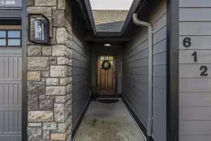 612 N 6th St, Carlton, OR 97111 - Photo 3