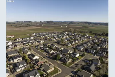 612 N 6th St, Carlton, OR 97111 - Photo 39