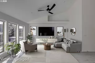 612 N 6th St, Carlton, OR 97111 - Photo 5