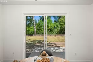 13445 SW Evergreen St, Beaverton, OR 97005 - Photo 17