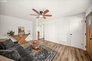 13445 SW Evergreen St, Beaverton, OR 97005 - Photo 9