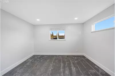 1955 28th St, Coos Bay, OR 97420 - Photo 19