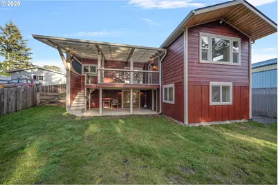 1955 28th St, Coos Bay, OR 97420 - Photo 11