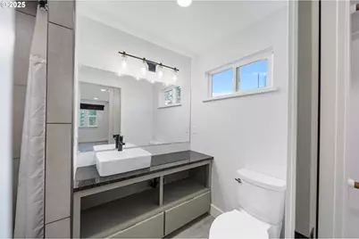 1955 28th St, Coos Bay, OR 97420 - Photo 29