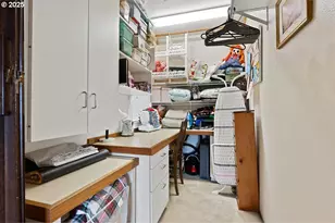 615 N Tomahawk Island Dr, Portland, OR 97217 - Photo 41