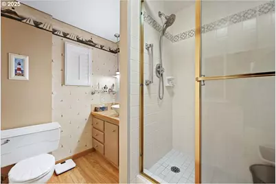 615 N Tomahawk Island Dr, Portland, OR 97217 - Photo 43