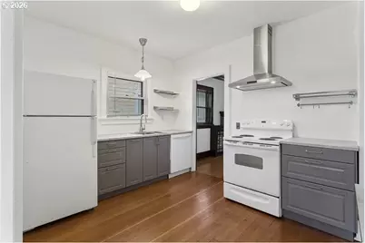 309 Washington St, Oregon City, OR 97045 - Photo 9