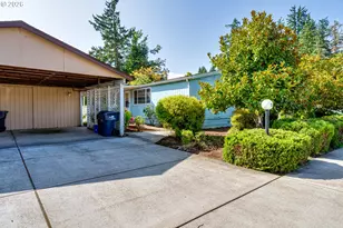 658 S 57th St, Springfield, OR 97478 - Photo 3