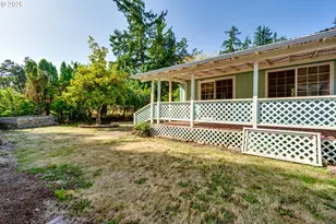 658 S 57th St, Springfield, OR 97478 - Photo 27