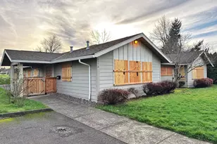 9350 SE Taylor St, Portland, OR 97216 - Photo 5