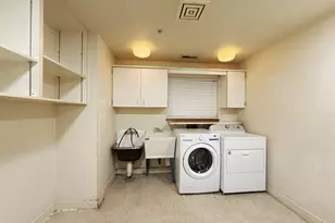 9350 SE Taylor St, Portland, OR 97216 - Photo 15