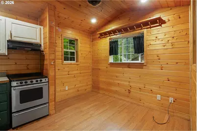 71046 E Salmonberry Rd, Rhododendron, OR 97049 - Photo 9