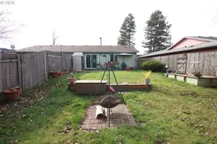 1715 SE 5th St, Gresham, OR 97080 - Photo 9