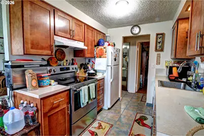 1715 SE 5th St, Gresham, OR 97080 - Photo 7