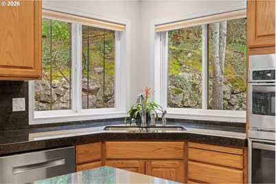 16623 SW Timberland Dr, Beaverton, OR 97007 - Photo 11