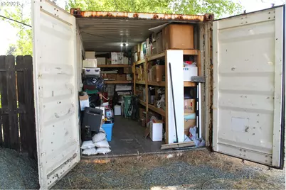 410 NW Bridge St, John Day, OR 97845 - Photo 15