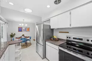 11021 SW 59th Ave, Portland, OR 97219 - Photo 17