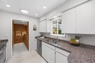 11021 SW 59th Ave, Portland, OR 97219 - Photo 15