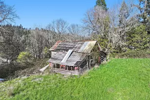 2590 Dee Hwy, Hood River, OR 97031 - Photo 19