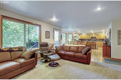 948 Edinburgh Ct, Kelso, WA 98626 - Photo 11