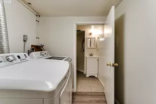 1150 W 11th Ave, Eugene, OR 97402 - Photo 25