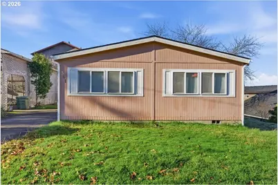 341 S 9th St, Kalama, WA 98625 - Photo 1